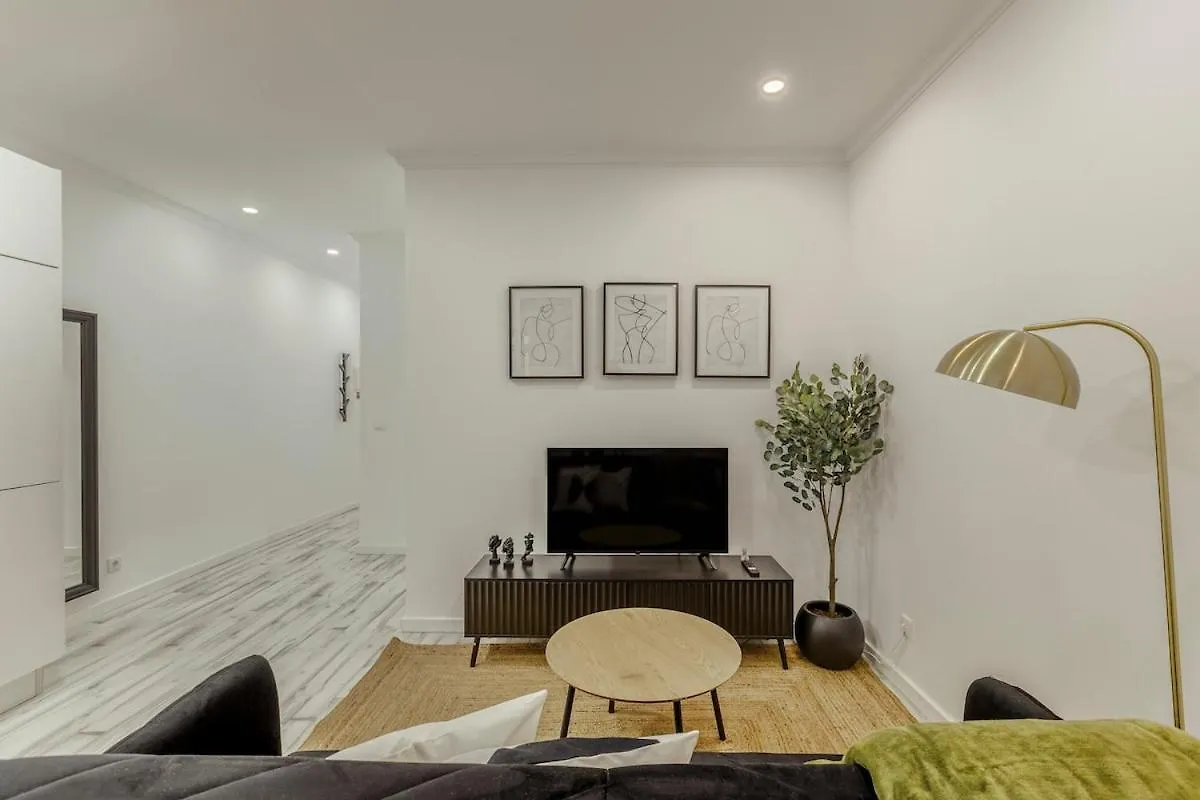 Amadora Flat 5 Apartment